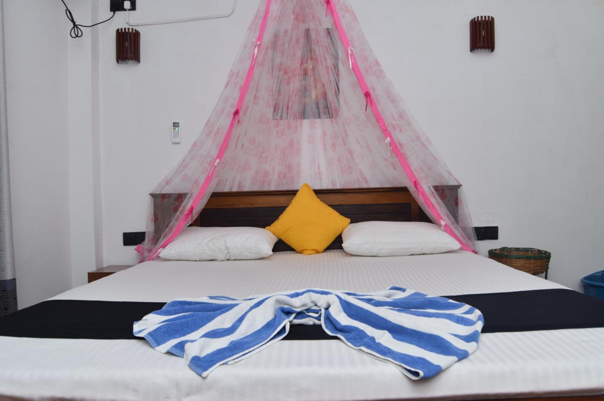 Kosi Giggles Resort Weligama Eksteriør bilde